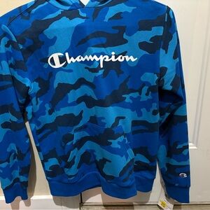 Boy’s Blue Camo Champion hoodie size 10-12 NWT